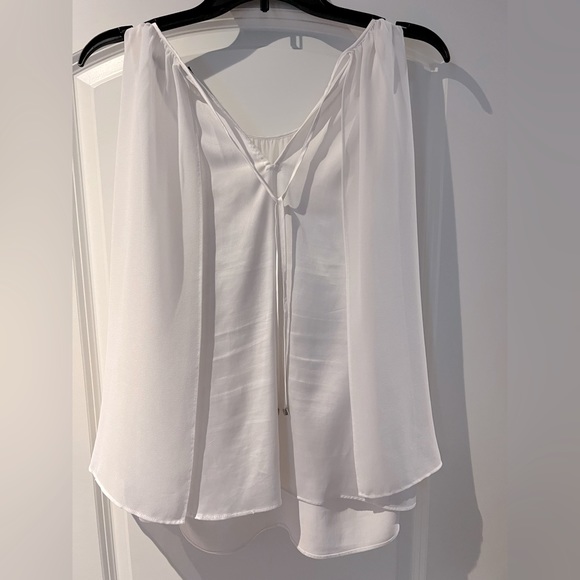 WHBM Sleeveless White Layered Blouse With Triangle Beaded Detail - Size Medium - Picture 3 of 7